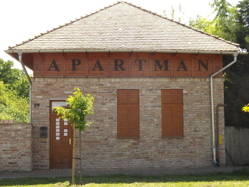 Gyulai-Fuerdo-Apartman Ii. Стая снимка